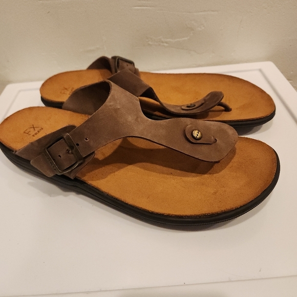 FRAU ITALIAN leather Thong Sandals - Picture 2 of 5